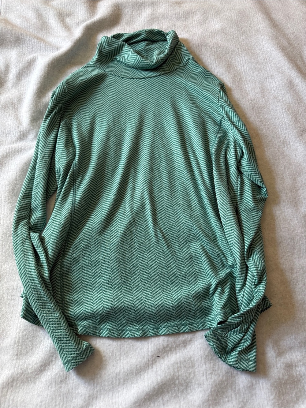 St. John's Bay Green Chevron Long Sleeve Turtleneck Top
